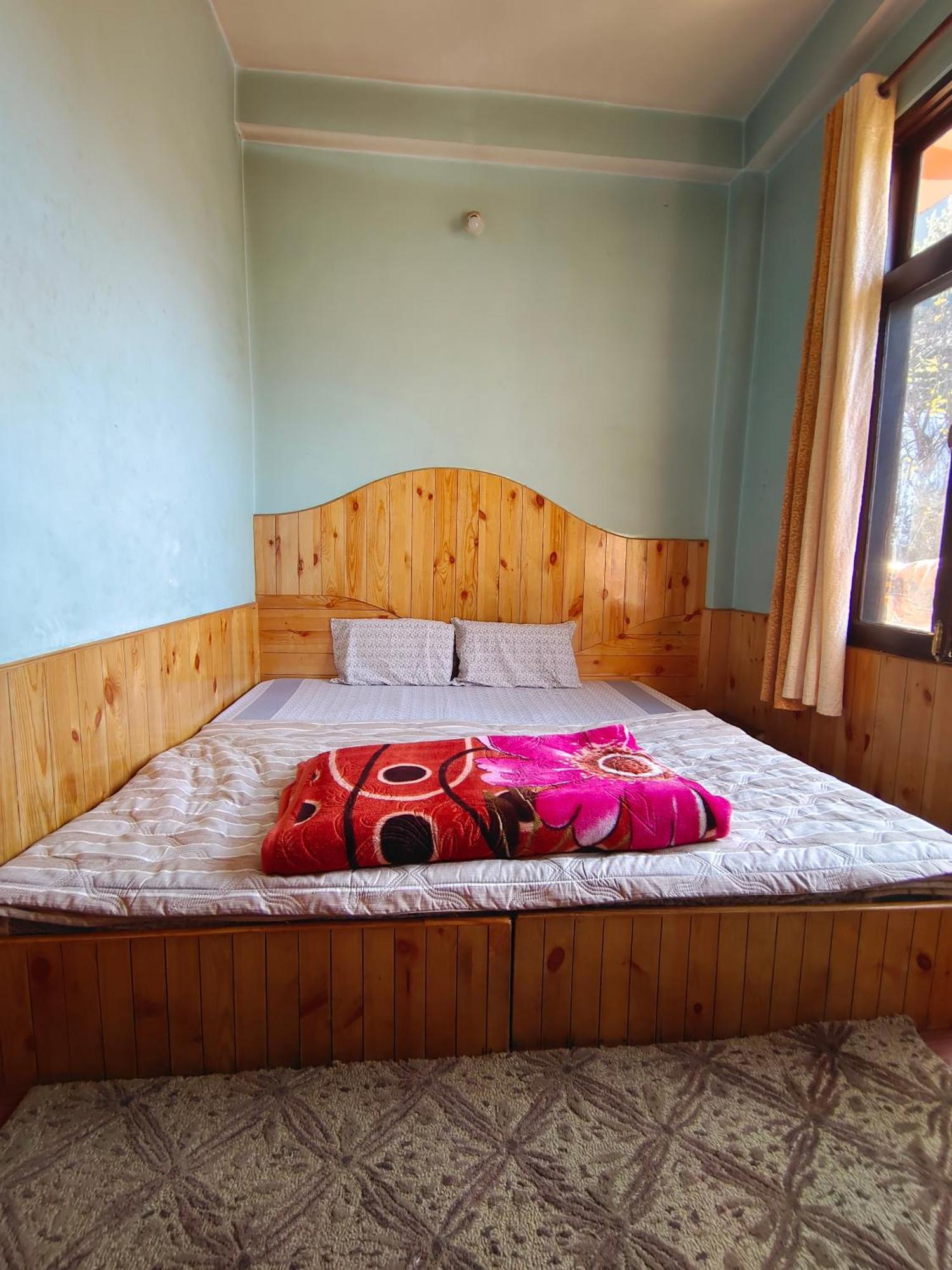 Trinity Homestay Kasol Eksteriør bilde